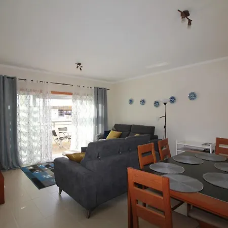 Wpcb 36 Fantastic Two Bedroom Penthouse Apartman